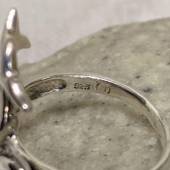 *SOLD*🆕Sterling Silver Dolphin Ring - Picture 6 of 11